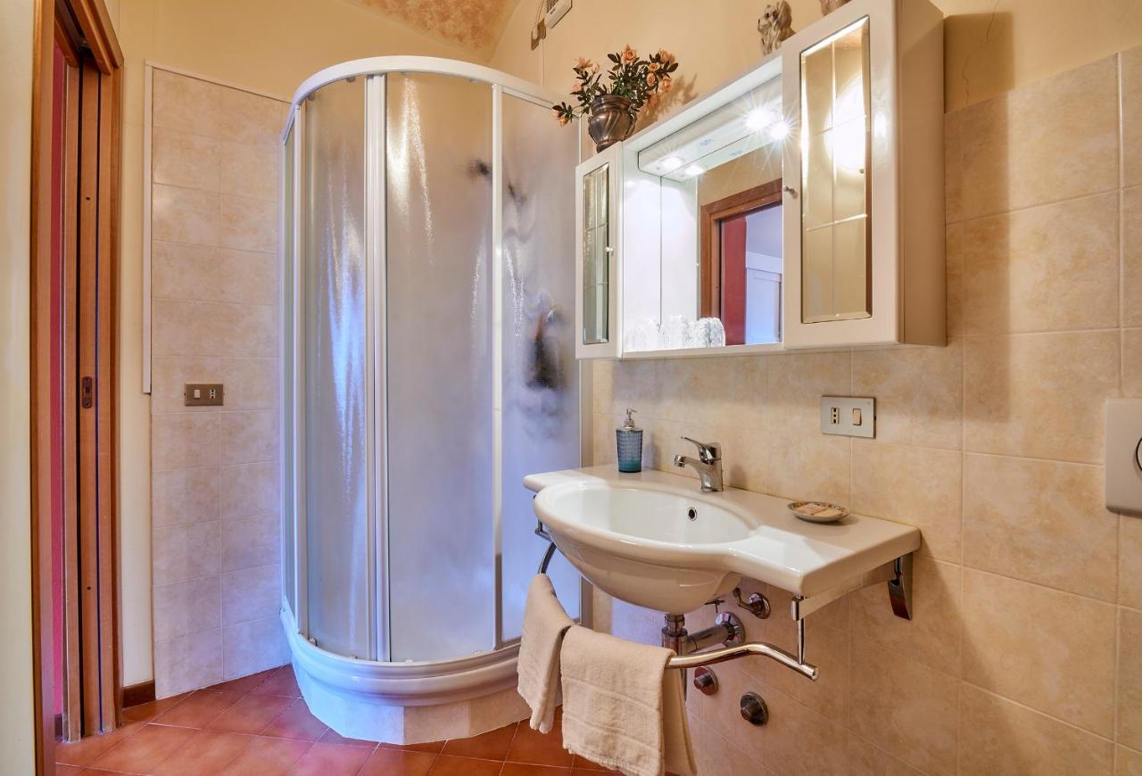 B&B - Foresteria - Frontelago Lake Como Mandello del Lario Exteriör bild