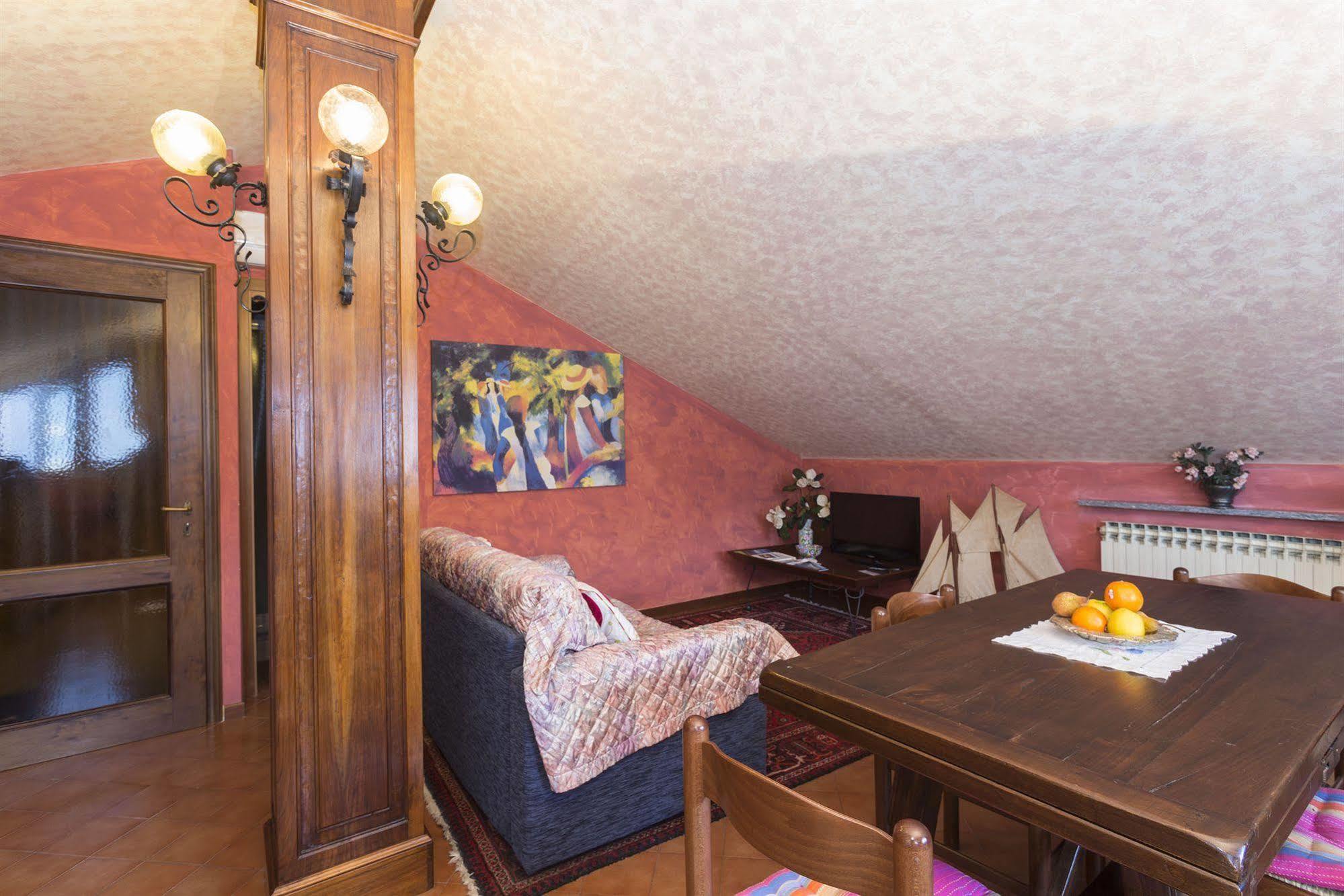 B&B - Foresteria - Frontelago Lake Como Mandello del Lario Exteriör bild